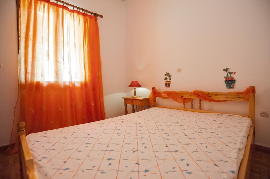 Athina Studios Agios Dimitrios  Exteriör bild